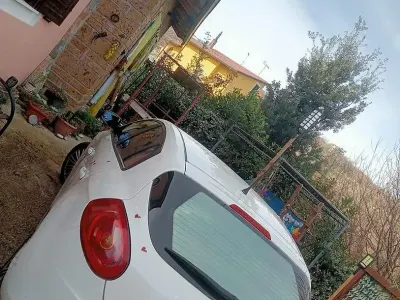 Usata Fiat Bravo 90 CV (66 kW) 2009 Bianco Utilitaria