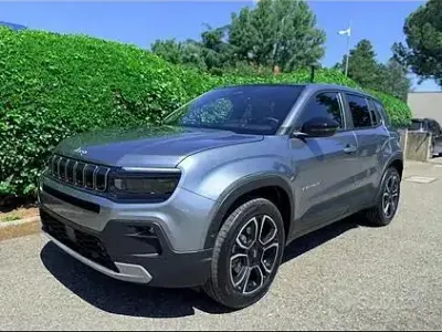 Usata Jeep Avenger Summit 101 CV (74 kW) 2024 Grigio SUV