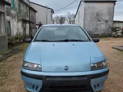 Usado Fiat Punto 60 CV (44 kW) 2002 Utilitario
