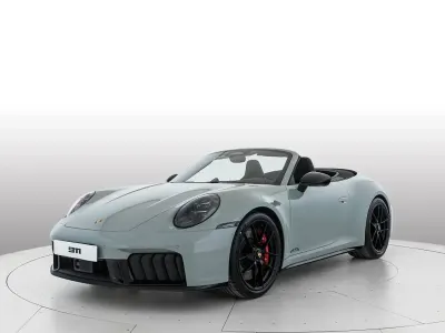 Usata Porsche 911 Carrera GTS 2026 Shade green metallizzato/capote nera Cabrio