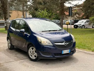 Begagnad Opel Meriva 120 HK (88 kW) 2015 Blå Minibuss