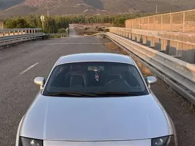 Usata Audi TT Comfort 179 CV (131 kW) 1998 Grigio Coupé