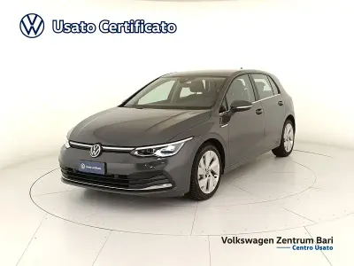 Usata VW Golf VIII Style 131 CV (96 kW) 2021 Grigio Berlina
