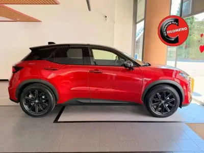 Nuova Lexus LBX 91 CV (66 kW) 2026 Rosso SUV