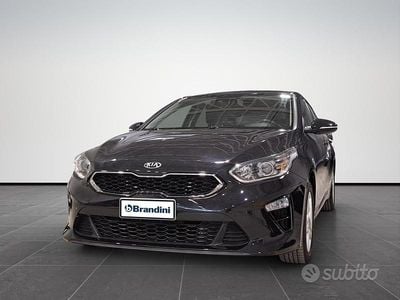 Begagnad Kia Ceed 97 HK (71 kW) 2019 Svart Halvkombi