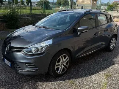 Usata Renault Clio Business 75 CV (55 kW) 2019 Grigio Station wagon