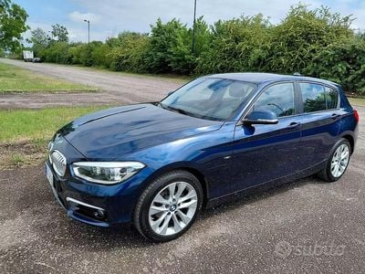 Usata BMW 118 136 CV (100 kW) 2015 Blu/azzurro Utilitaria