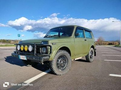 Usata Lada niva 80 CV (58 kW) 2004 SUV