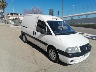 usata Fiat Scudo 2.0 DIESEL 3 POSTI 80KW