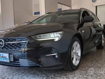 Usata Opel Insignia Business Elegance 122 CV (89 kW) 2020 Nero Station wagon