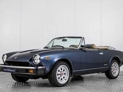 Usata Fiat 124 135 CV (99 kW) 1985 Blu Cabrio