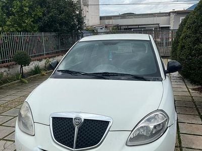 Usata Lancia Ypsilon 2011 Utilitaria