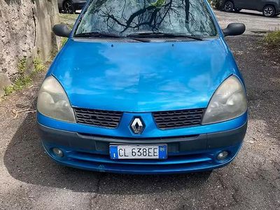 Usata Renault Clio II 2004 Blu Berlina