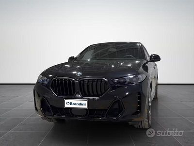 Usata BMW X6 M Sport 298 CV (219 kW) 2025 Black sapphire met. SUV