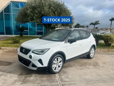 Usata Seat Arona Xperience 116 CV (85 kW) 2024 Bianco SUV