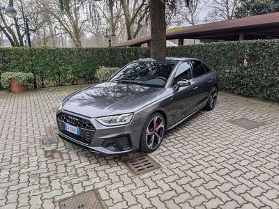 Usata Audi A4 S-Line 204 CV (150 kW) 2023 Gray Berlina