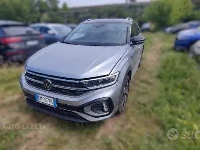 Usata VW T-Roc R-line 150 CV (110 kW) 2023 Grigio SUV