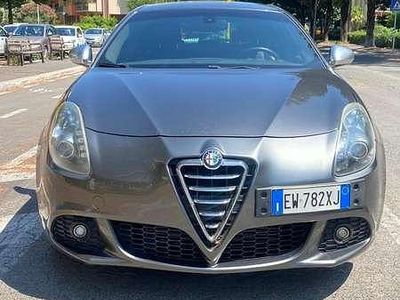 Usata Alfa Romeo Giulietta Exclusive 140 CV (102 kW) 2013 Grigio Utilitaria