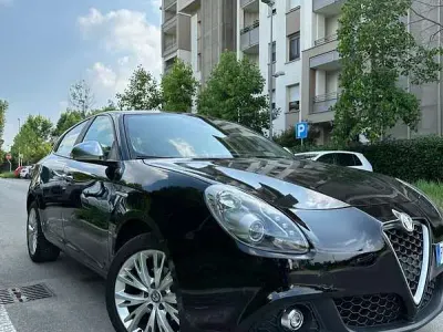 Usata Alfa Romeo Giulietta Super 120 CV (88 kW) 2017 Utilitaria