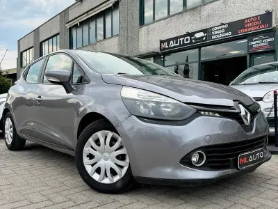 Usata Renault Clio IV 73 CV (53 kW) 2014 Grigio Berlina
