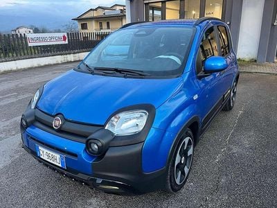 Usata Fiat Panda Cross Cross 69 CV (50 kW) 2025 Blu italia Utilitaria