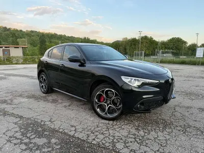 Usata Alfa Romeo Stelvio Veloce 209 CV (153 kW) 2021 Nero SUV