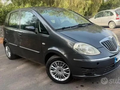 Usata Lancia Musa S 90 CV (66 kW) 2009 Grigio Monovolume