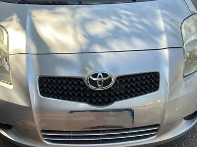 Usata Toyota Yaris 69 CV (50 kW) 2008 Grigio Utilitaria