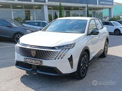 Usata Peugeot 3008 Allure 136 CV (100 kW) 2024 Bianco okenite metallizzato SUV