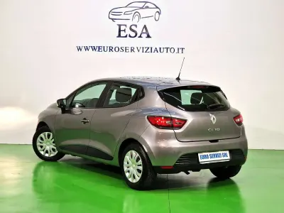 Usata Renault Clio IV 73 CV (53 kW) 2014 Grigio Berlina