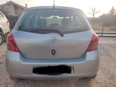 Usata Toyota Yaris Sol 87 CV (63 kW) 2006 Berlina