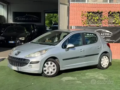 Brugt Peugeot 207 68 HK (50 kW) 2008 Grå Sedan