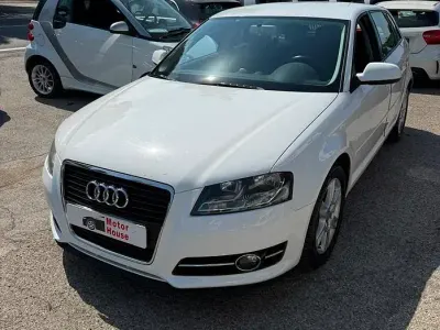 Usata Audi A3 Sportback Ambiente 105 CV (77 kW) 2011 Bianco Utilitaria
