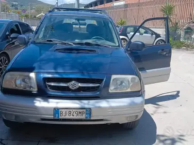 Usata Suzuki Vitara 87 CV (63 kW) 2000 Blu SUV