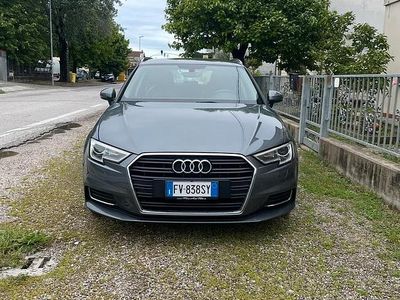 Usata Audi A3 2018 Grigio Berlina