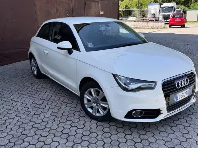 Usata Audi A1 Ambition 90 CV (66 kW) 2012 Bianco Utilitaria