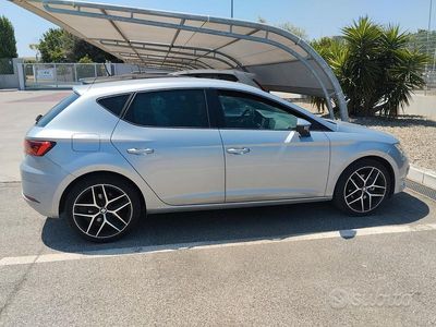 Usata Seat Leon 131 CV (96 kW) 2020 Grigio Berlina