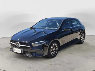 Usata Mercedes A180 Business 116 CV (85 kW) 2023 Nero Berlina