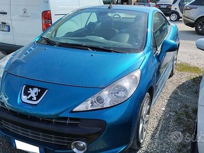 Usata Peugeot 207 CC 110 CV (80 kW) 2007 Blu Cabrio