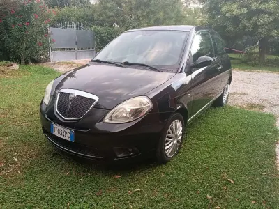 Usata Lancia Ypsilon 60 CV (44 kW) 2008 Utilitaria