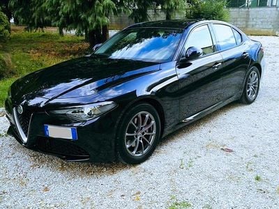 Usata Alfa Romeo Giulia Super 150 CV (110 kW) 2017 Nero Berlina
