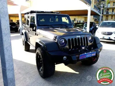 Usata Jeep Wrangler Unlimited Rubicon 200 CV (147 kW) 2016 Grigio SUV