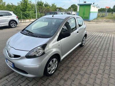 usata Toyota Aygo 1.0 12v 3 porte book service bellissima!!! unipro