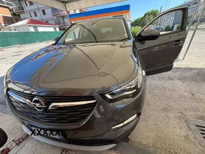 Usata Opel Grandland X Elegance 131 CV (96 kW) 2021 SUV