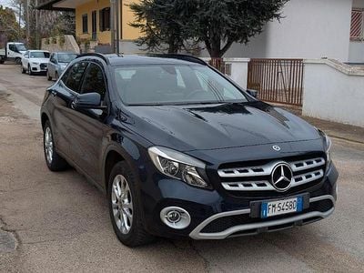 Mercedes GLA200