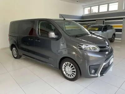 Usata Toyota Proace Verso Lounge 120 CV (88 kW) 2022 Grigio Station wagon