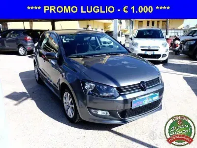 Usata VW Polo Trendline 75 CV (55 kW) 2015 Grigio Berlina