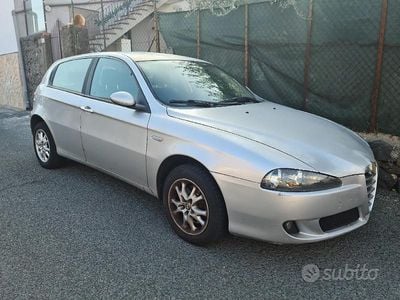 Usata Alfa Romeo 147 Progression 2004 Utilitaria