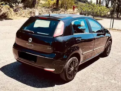 Usata Fiat Punto 65 CV (47 kW) 2010 Utilitaria