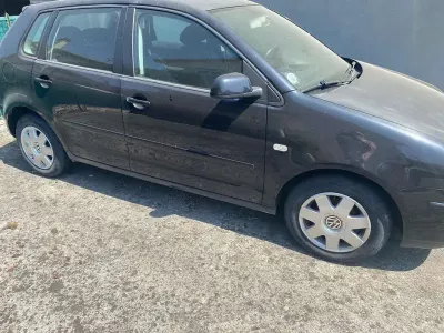Usata VW Polo Comfortline 64 CV (47 kW) 2005 Nero Utilitaria